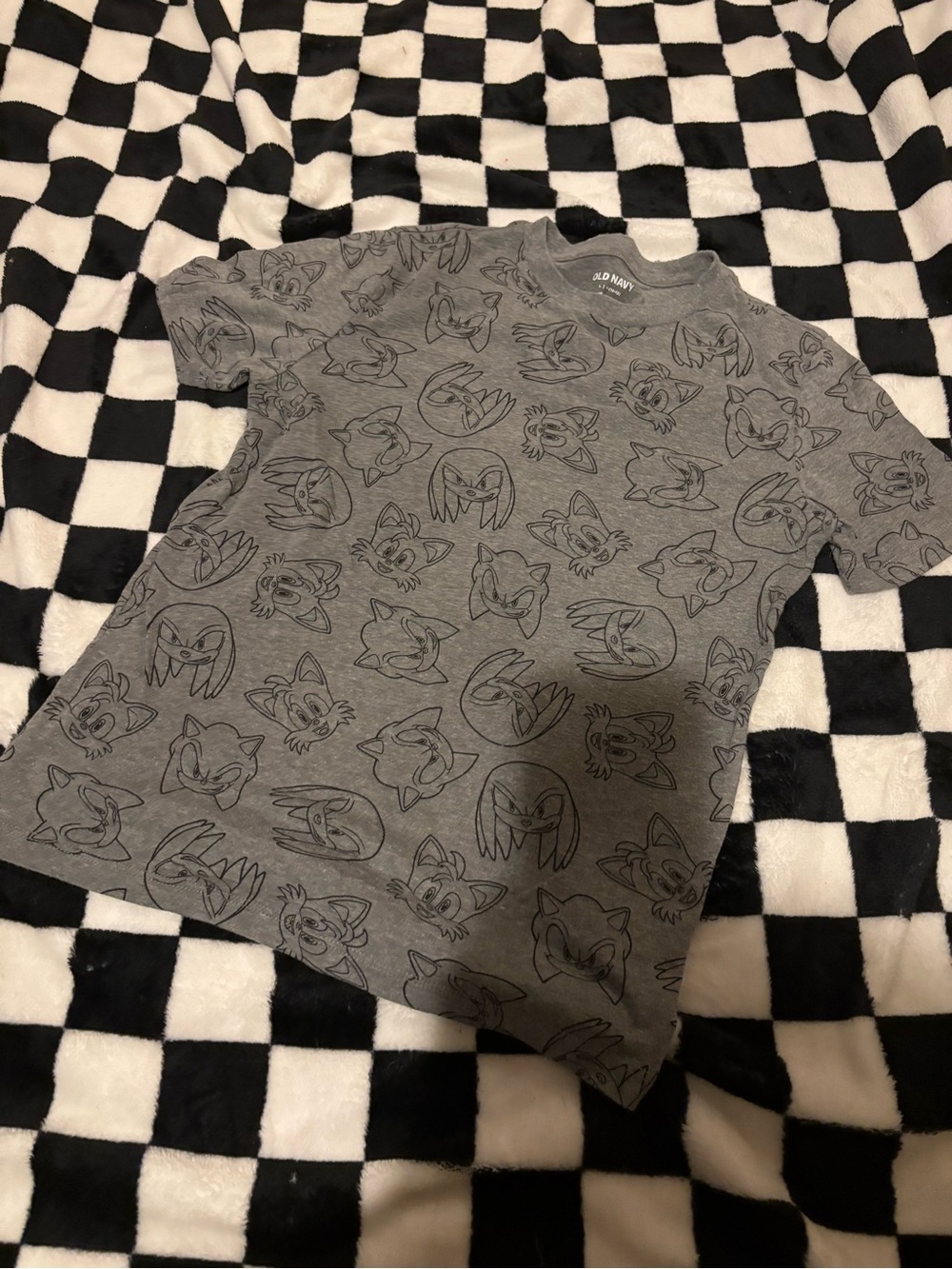 Boys large 10/12 sonic shirt grey